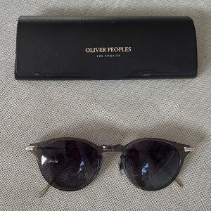 Oliver Peoples Sunglasses in Gray